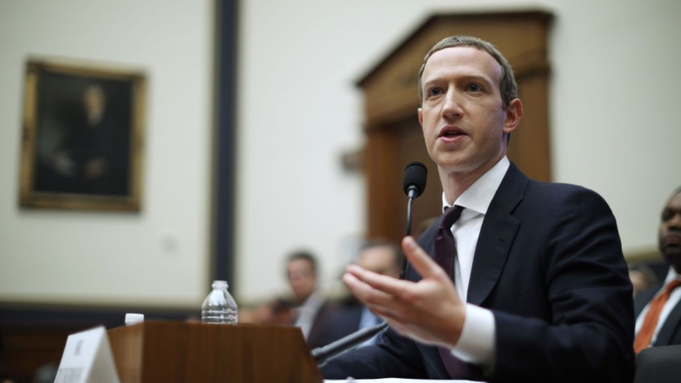 Mark Zuckerberg, pierderi de 29 de miliarde de dolari pe fondul plecărilor din rețeaua Facebook