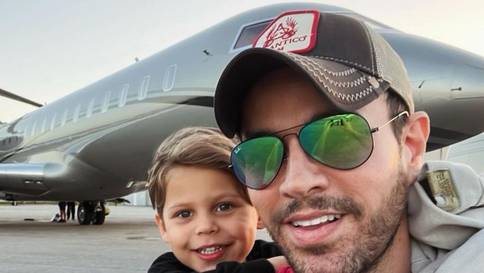 Enrique Iglesias, imagini rare alături de cei trei copii. Băiețelul îi seamănă perfect!
