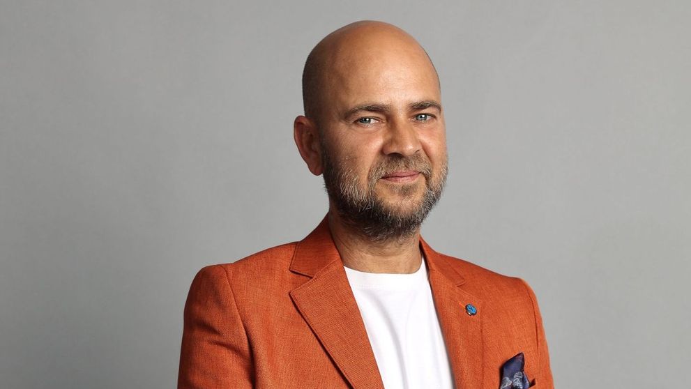 Cosmin Seleși este prezentatorul emisiunii „Batem Palma?”