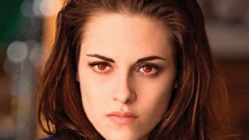 Twilight: filmul fenomen cu Kristen Stewart si Robert Pattinson a fost facut de ras, toate greselile care i-au enervat pe fani, intr-un clip de 6 minute