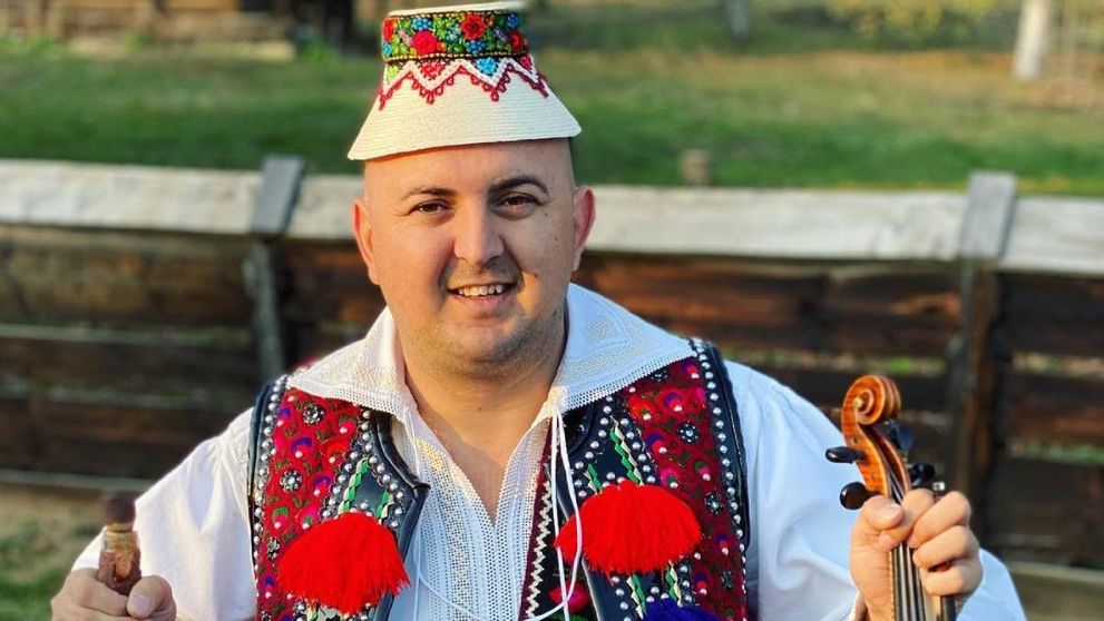 Vasilică Ceterașu nu scapă de acuzații! Presupusa victimă în scandalul de agresiune sexuală a șocat din nou: „A început să mă lovească”