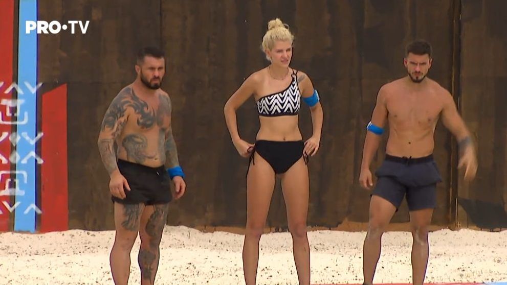 Sutienul i-a jucat feste! Alexandra Porkolab, accident vestimentar la Survivor România 2023