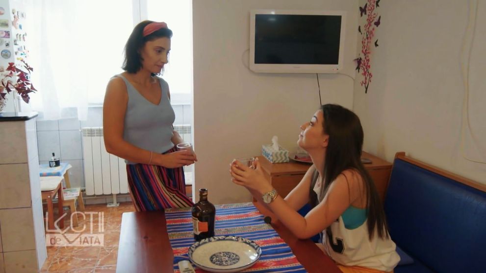 „Lecții de viață”, episod nou pe VOYO: Crima de la etajul 4