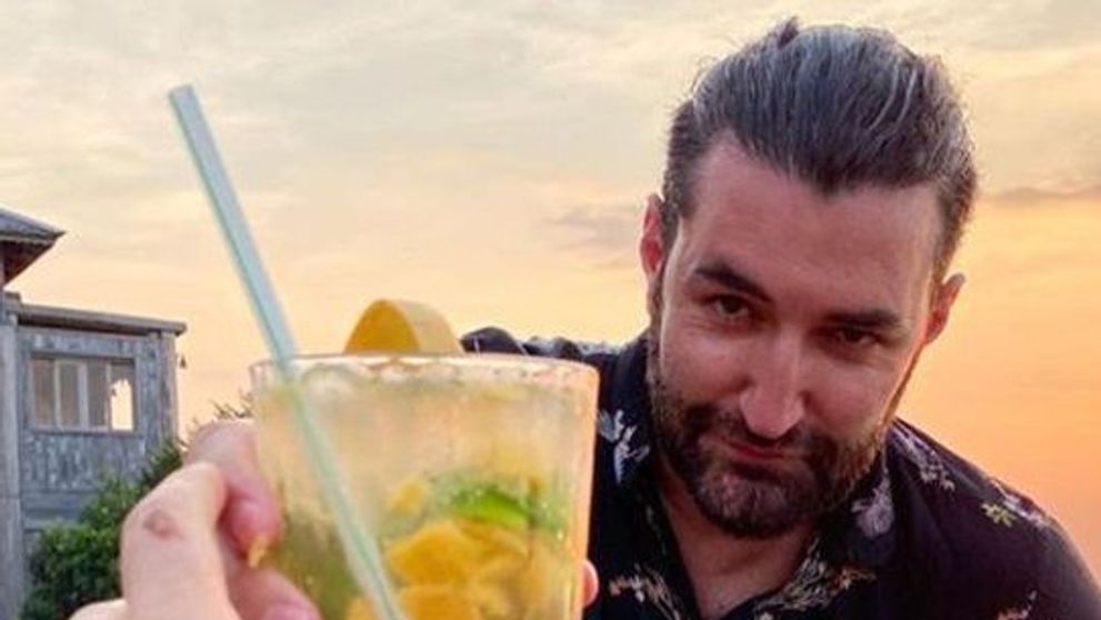 Smiley, fotografie amuzantă pe Instagram: “Nu vă ambalați. E un număr de echilibristică în doi”