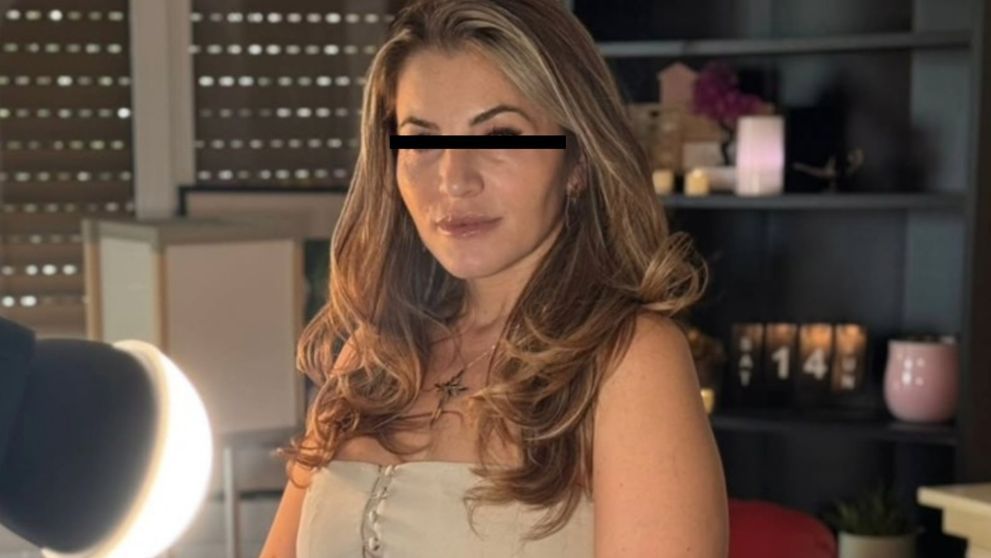 Ce s-a întâmplat la priveghiul femeii din Sibiu, acuzată că și-a ucis mama pentru avere. Toți au dat-o uitării pe Amiana. Cine este singurul om care a fost alături de ea în aceste clipe