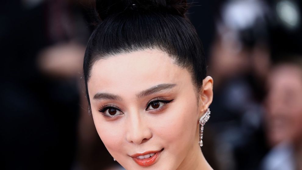 Fan Bingbing, actrița din China dată dispărută, rupe tăcerea. Ce i s-a întâmplat