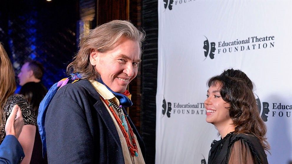 Val Kilmer spune că rugăciunea l-a vindecat de cancer. „M-am rugat și ăsta a fost tratamentul meu”