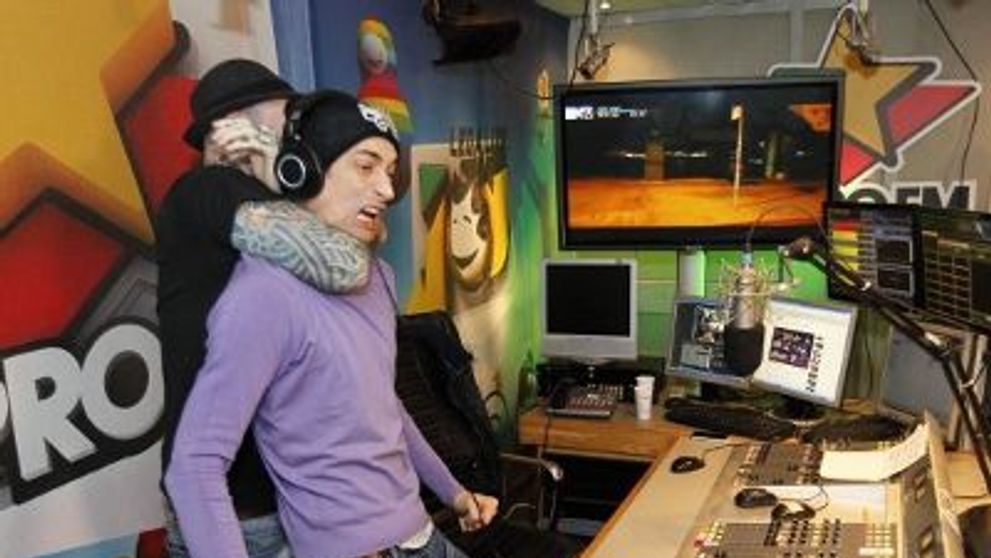 VIDEO / BEN SAUNDERS era sa-i rupa gatul lui Sara! Vezi vizita fenomenului olandez la Alarma ProFM!