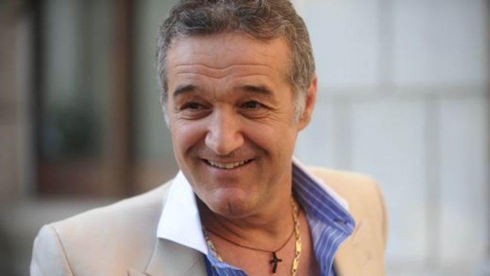 Gigi Becali a comandat 4 costume si pantofi din piele de CROCODIL pentru nunta lui Cristi Borcea! <span style=