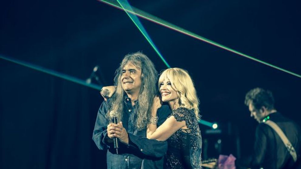 Editie speciala de 1 Decembrie: Loredana Groza in duet cu Cristi Minculescu pe scena de la 