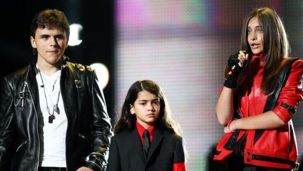 Prince Michael, cel mai mare dintre copiii lui Michael Jackson, s-a angajat la 16 ani. Cum isi castiga tanarul primii sai bani