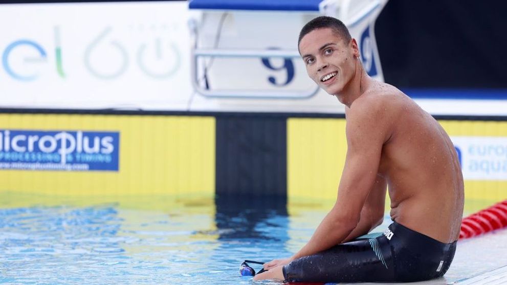 David Popovici, susținut de români după ce s-a retras din finala de 400 m liber de la Roma