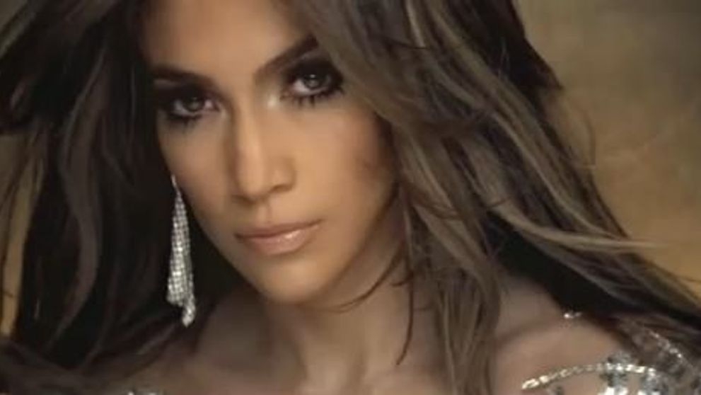 Jennifer Lopez: “E tot mai greu sa-mi mentin silueta!”