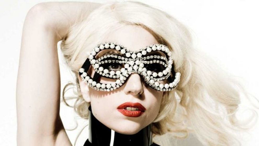Lady Gaga poate fi si 