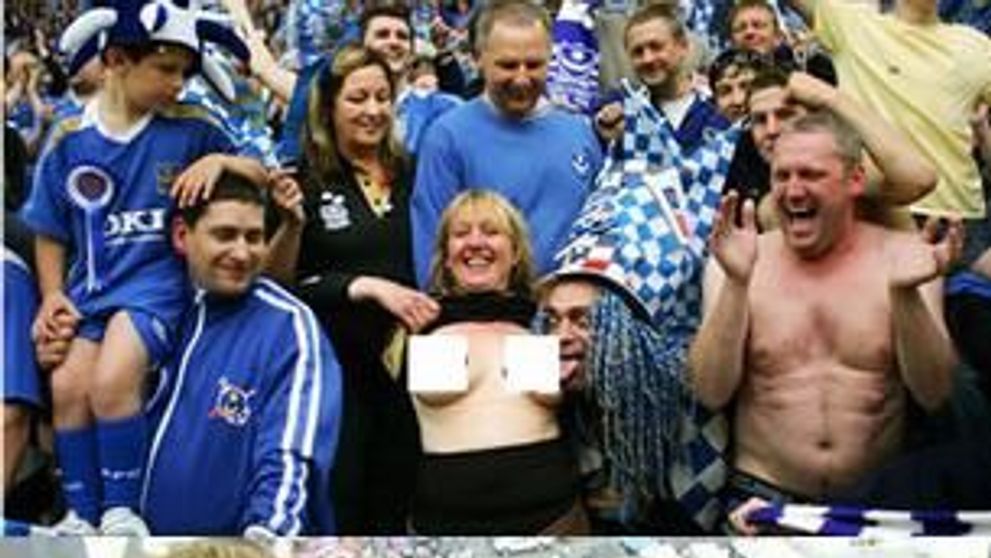 Cei mai fanatici suporteri! GALERIE FOTO