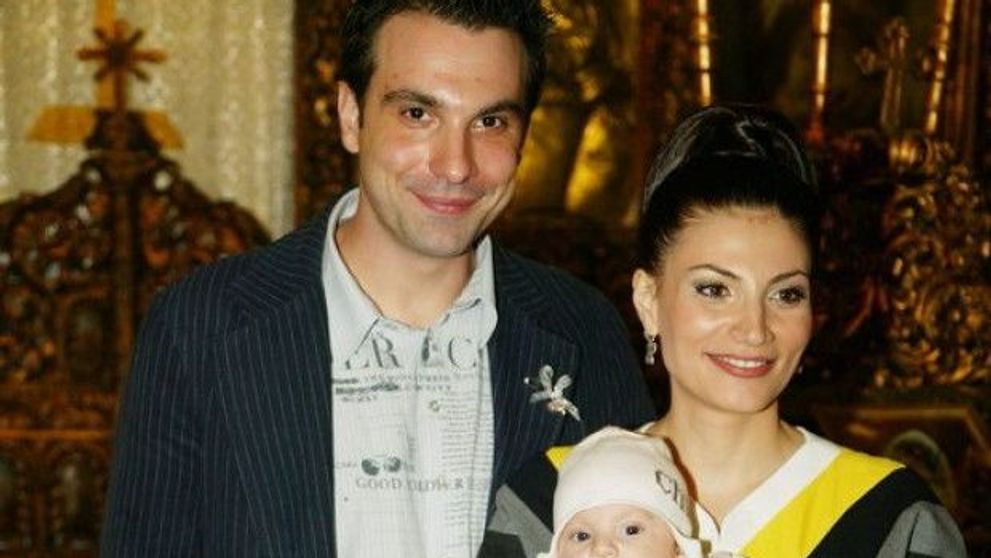Fetita Ioanei Ginghina si a lui Alexandru Papadopol a debutat ca actrita. Uite cat de mare s-a facut si cat de mult seamana cu tatal ei