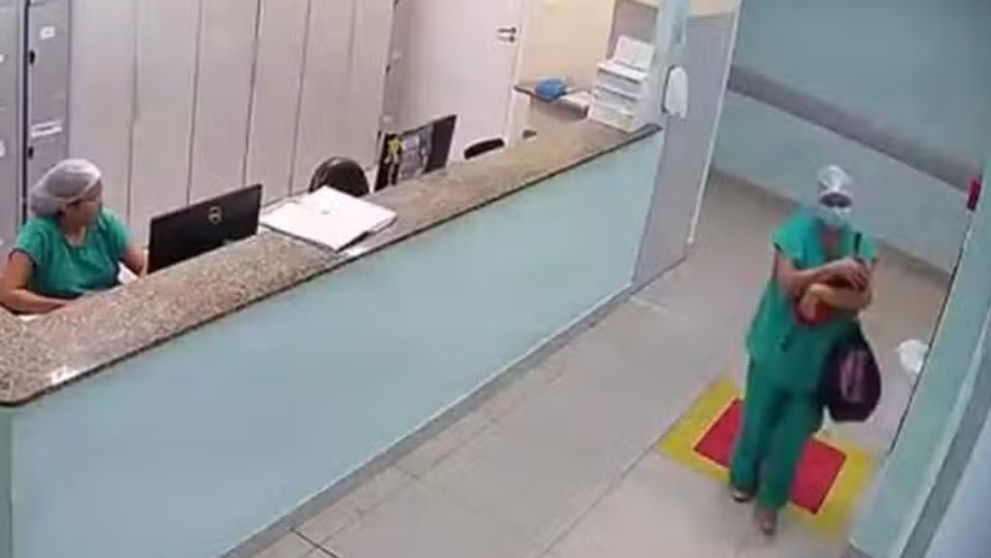 Momentul în care o asistentă, care și-a mințit familia ca este gravidă, fură un nou-născut din maternitate. Ce s-a întâmplat cu bebelușul