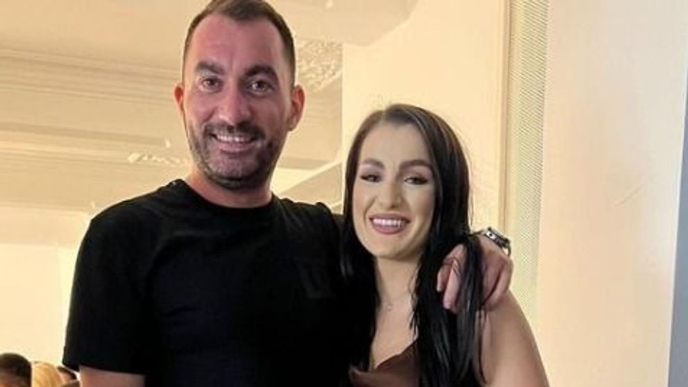 Larisa, tânăra care lucrează alături de Pescobar, fotografii incendiare pe Instagram