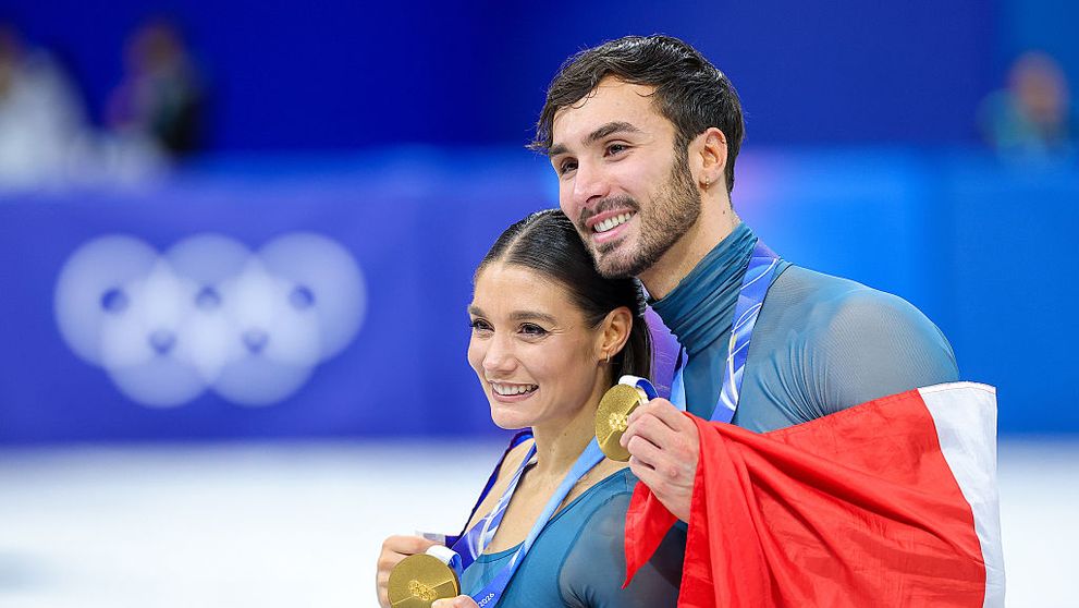 Dansatorii francezi, Laurence Fournier Beaudry și Guillaume Cizeron au câștigat aurul olimpic la dans pe gheață. În ce controverse au fost implicați