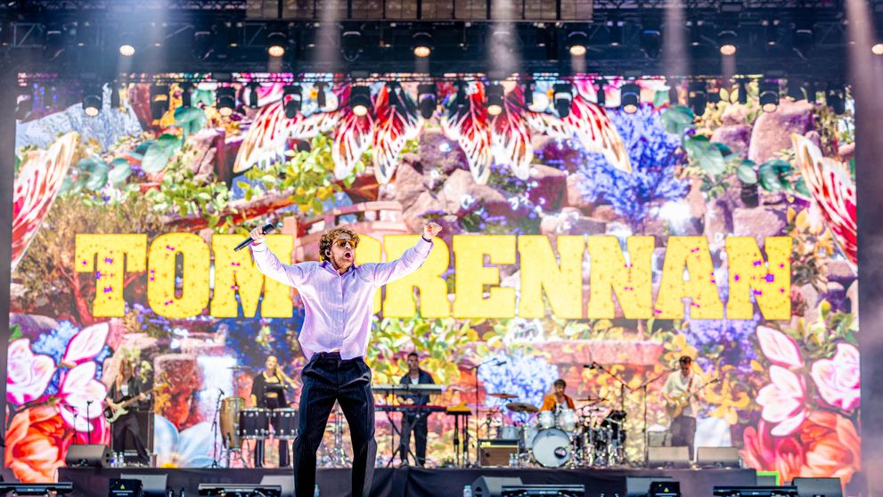 Peste 97.000 de fani s-au bucurat de magia UNTOLD în prima zi de festival! Louis Tomlinson și Tom Grennan au pregătit show-uri excepționale pentru zecile de mii de oameni de la mainstage
