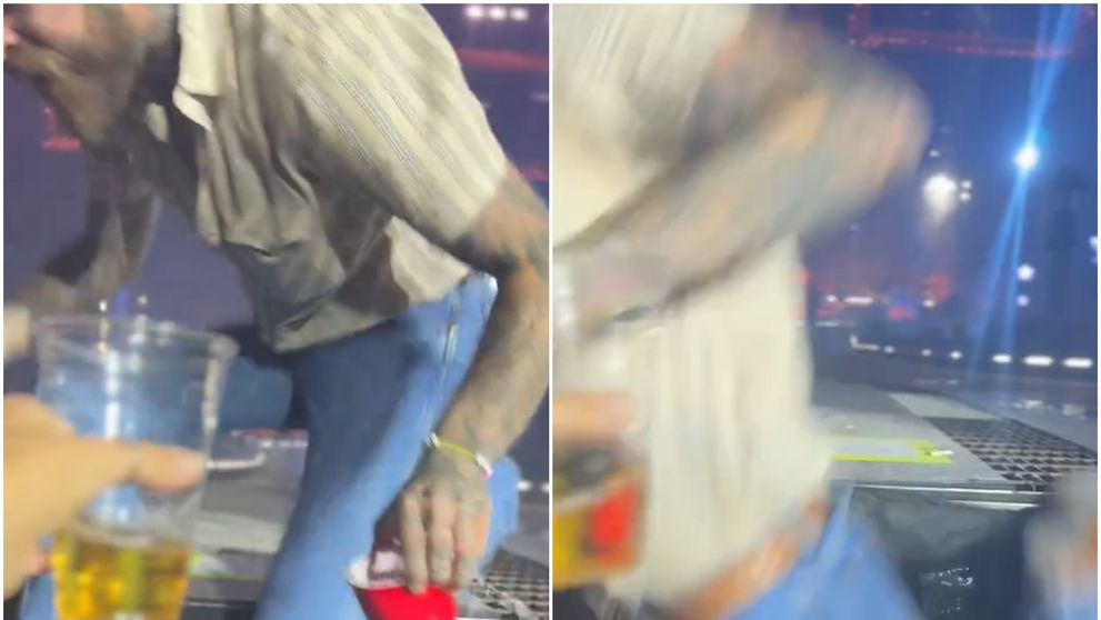 Artist de renume mondial, moment stânjenitor în timpul concertului! A încercat să ciocnească paharul cu un fan, dar căzut de pe scenă VIDEO