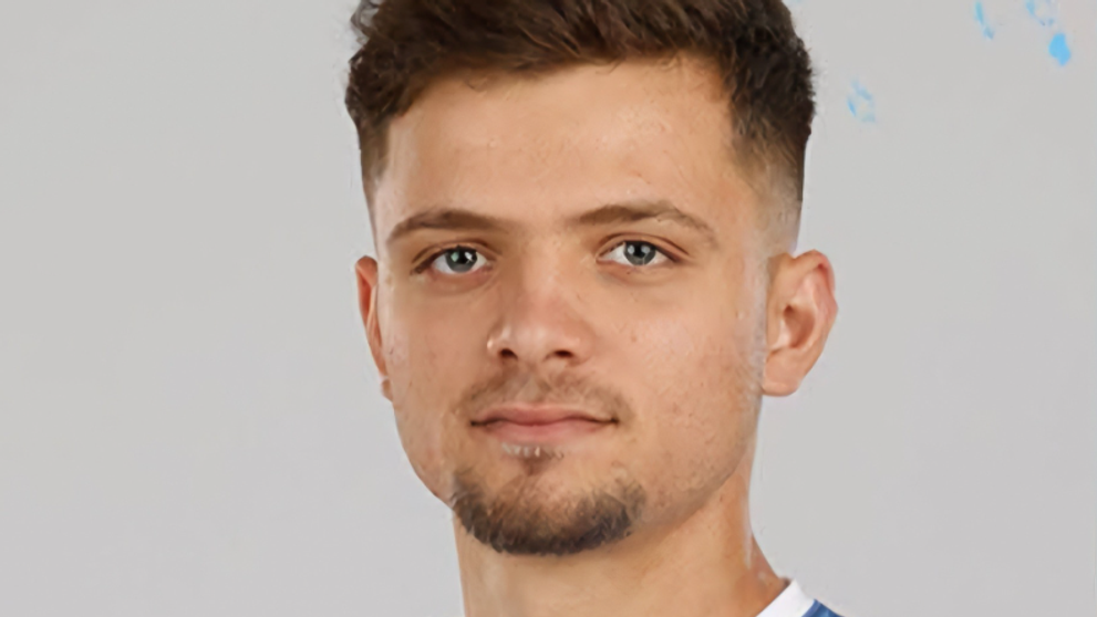 Alexandru Muraru, fost jucător la CSM Focșani, a murit la 22 de ani. Acesta era pe capota unei mașini în mers, când șoferul a pus frână