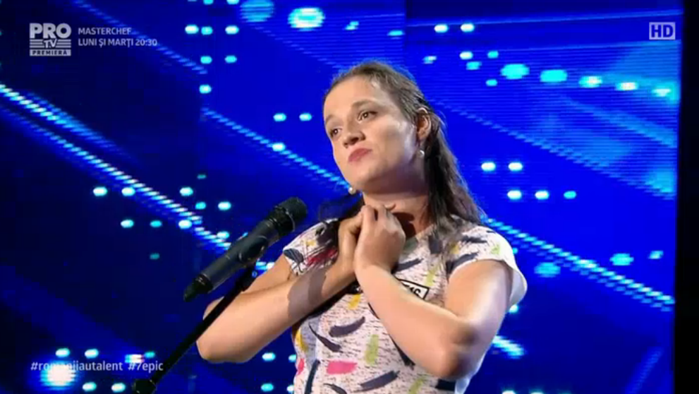 Prima reactie a Paulei Rad dupa prestatia de la Romanii au Talent. Este femeie de serviciu, dar are o voce geniala