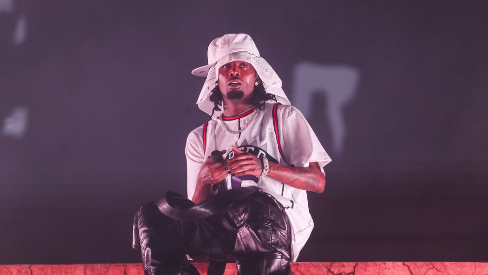 Playboi Carti a urcat pe scena Beach, Please! Peste 135.000 de fani au urmărit concertul acestuia la Costinești VIDEO