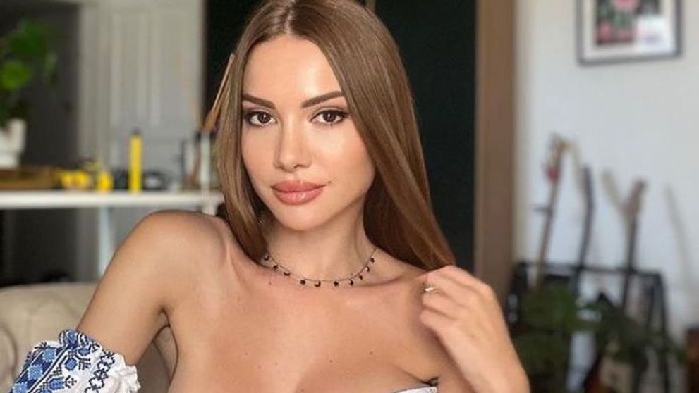 Otilia Bilionera, super sexy în costum de baie! Cum s-a fotografiat artista în Dominicană, înainte de finala Survivor