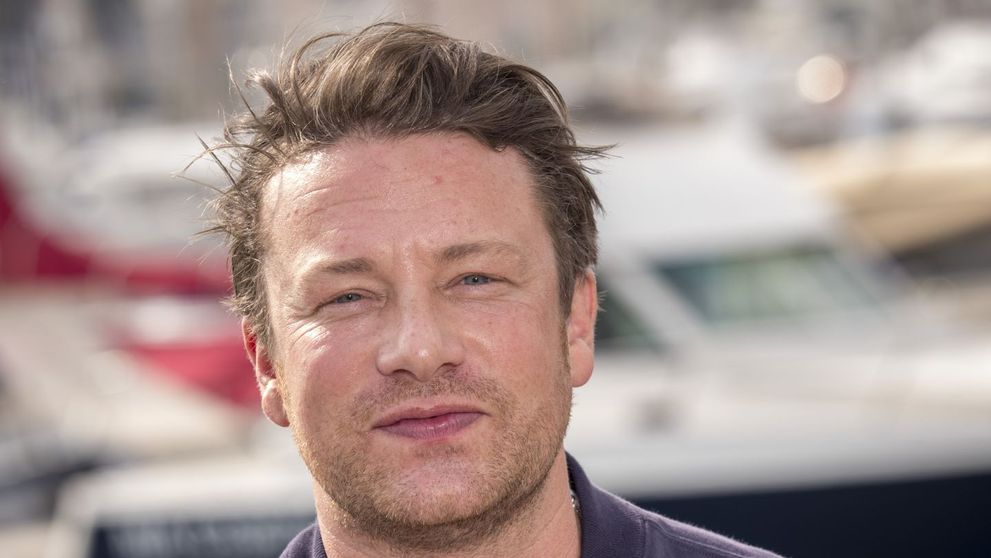 Jamie Oliver: ”Nu mai am bani”. Cum a pierdut celebrul chef 12,7 milioane de lire sterline