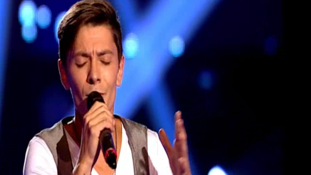Singurul cantaret roman care l-a impresionat pe Enrique Iglesias a venit la Vocea Romaniei. Cine e concurentul pe care Iglesias l-a prezentat lumii intregi
