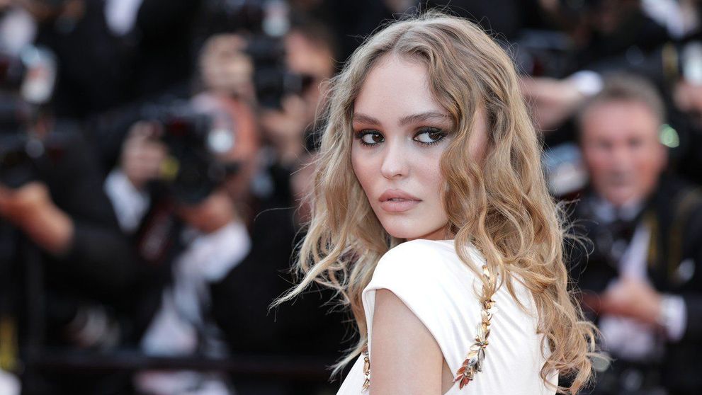 Fiica lui Johnny Depp, o adevărată divă la 20 de ani. A renunțat la școală pentru o carieră la Hollywood