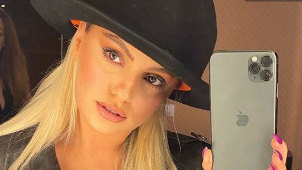Alexandra Stan, relație cu fostul iubit al Biancăi Drăgușanu? Fotografiată goală în brațele bărbatului