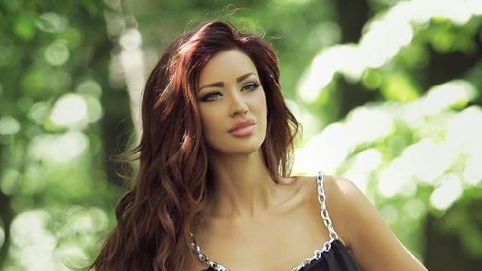 Bianca Dragusanu, bruneta si cu breton. Transformarea cu care si-a surprins fanii