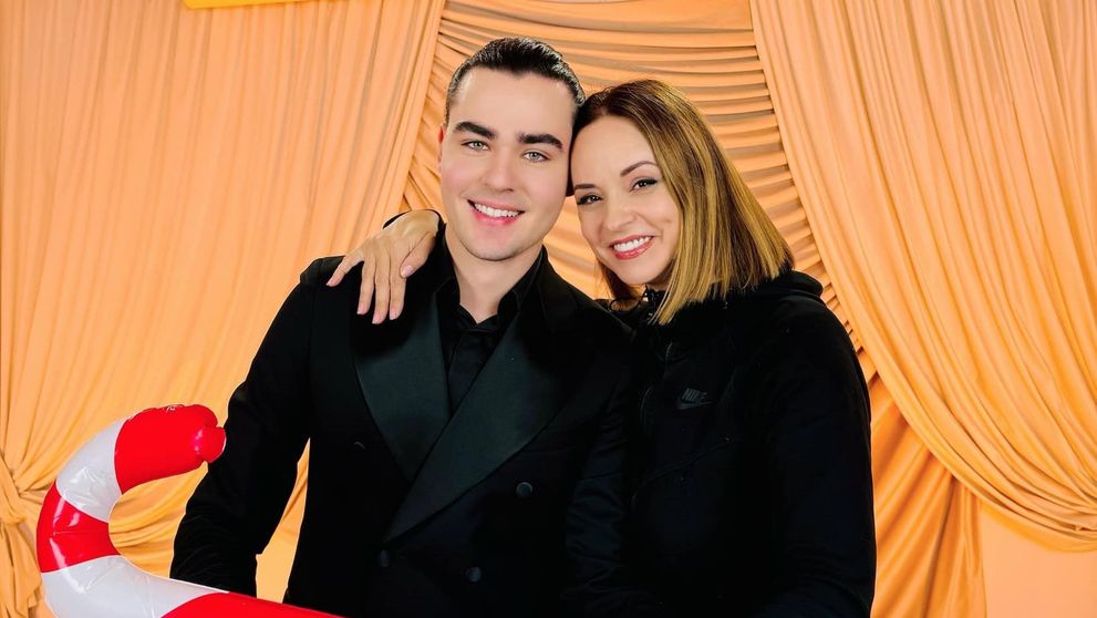 Imaginea care a topit internetul: Andreea Marin cu fiul lui Ștefan Bănică: 
