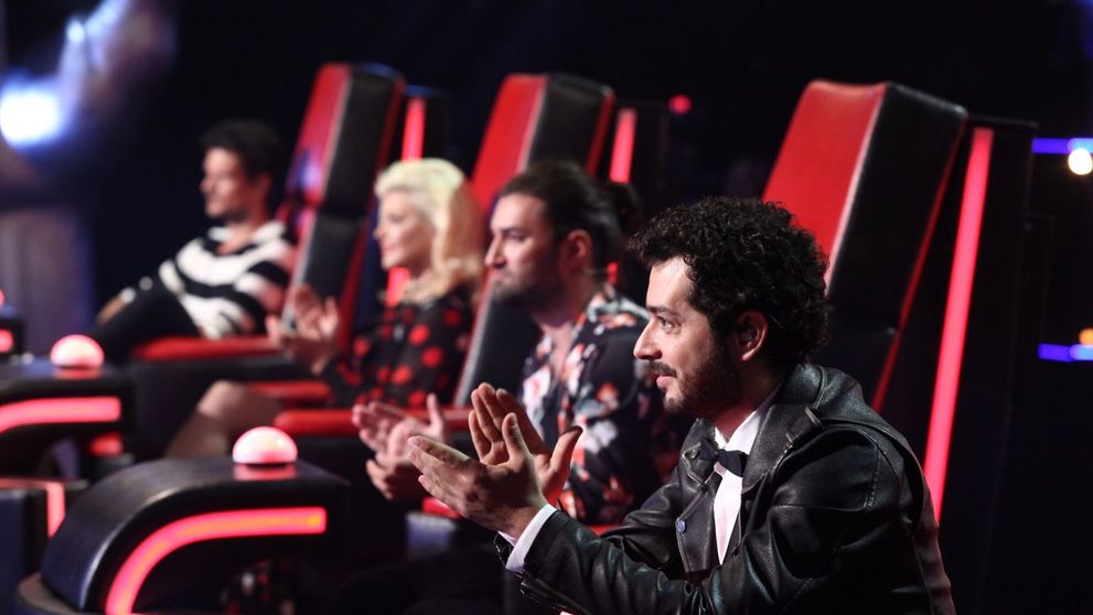 Misterul din spatele cortinei ii va lasa fara cuvinte pe antrenori in cea de-a sasea runda de auditii pe nevazute Vocea Romaniei, vineri, de la 20:30 