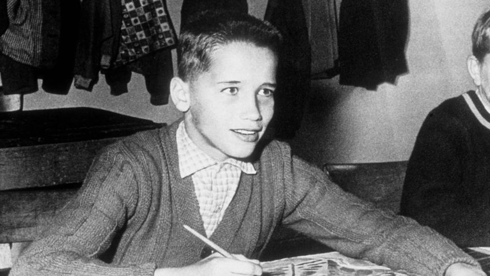 Recunoști școlarul din imagine? A rostit una dintre cele mai memorabile replici de film din toate timpurile, iar în 2025 a fost desemnat cel mai bogat actor din lume