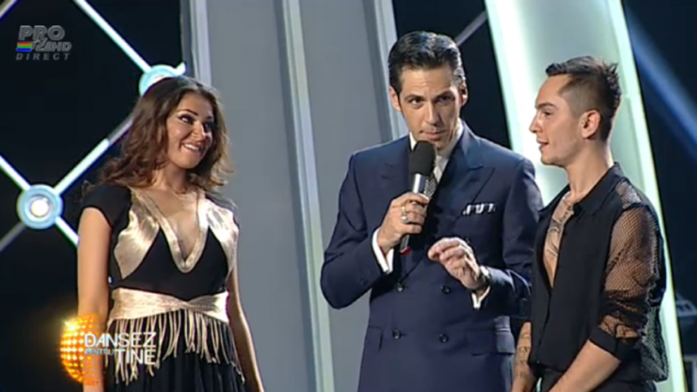 Elena Ionescu si Freek au luat prima nota de 10 din acest sezon. Dansul lor sexy, dar dificil de salsa a smuls numai laude: 