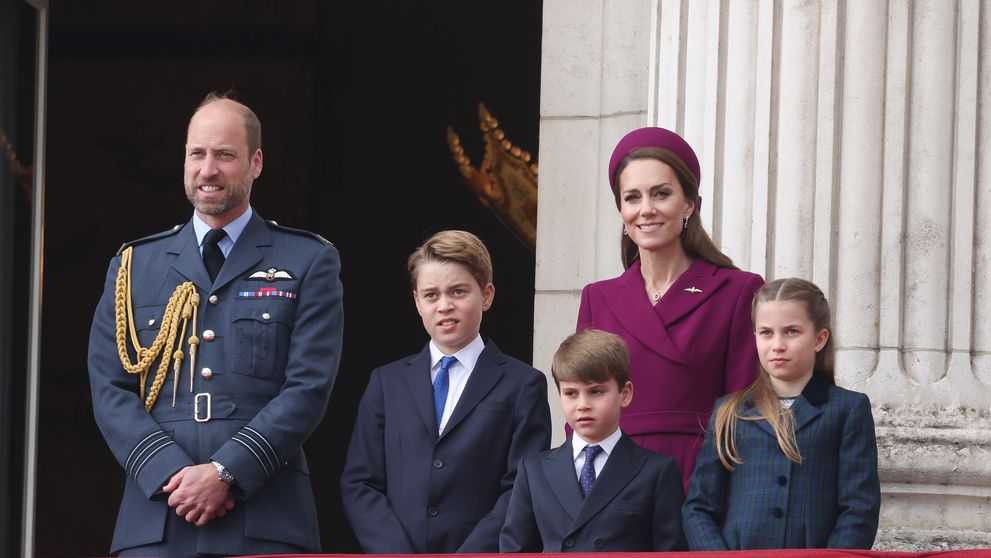Cum încearcă Kate și William să o salveze pe Charlotte de destinul dureros al prințului Harry. Nu va fi „rezerva” lui George