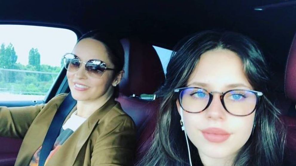 Cât de frumoasă este fiica Andreei Marin! Ana Violeta a împlinit 14 ani