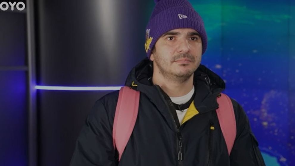 Alex Bogdan este prezentatorul ”The Wrong Podcast”, cel mai greșit podcast din România