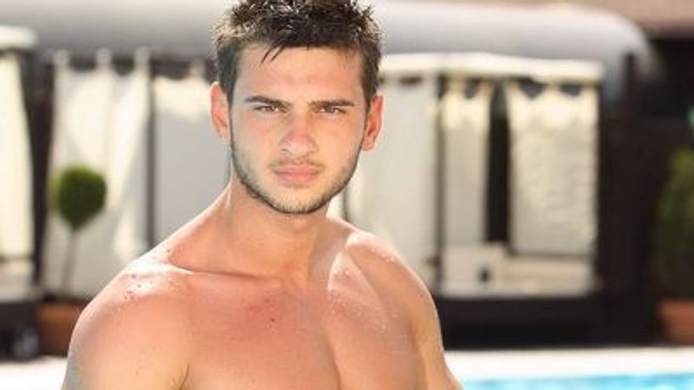 Dorian Popa, sex simbol-ul trupei “La-La band” FOTO si VIDEO