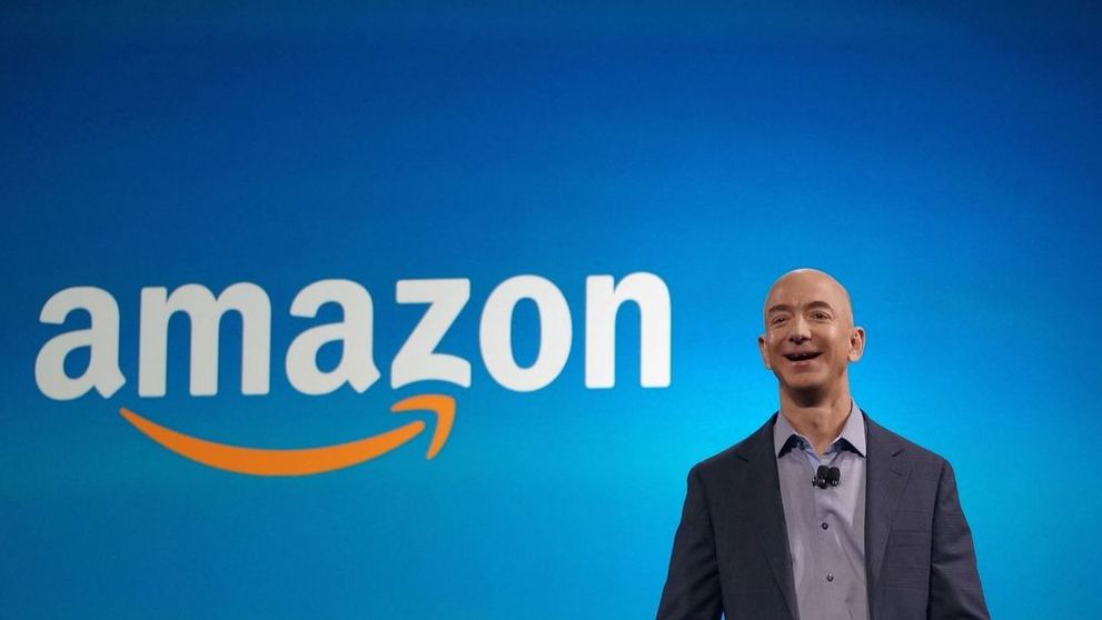 Povestea incredibilă a lui Jeff Bezos - din bucătăria unui restaurant fast-food la succesul Amazon
