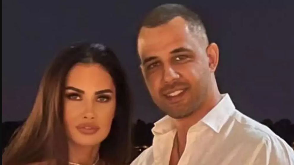 Alex Ashraf ar fi dependent de jocurile de noroc. Oana Zăvoranu îl acuză că folosea banii familiei pentru amantă