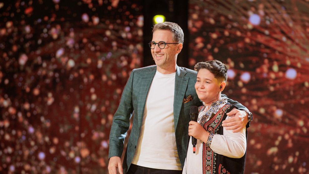Andi Moisescu, impresionat de talentul lui Ianis Pîrșe la țambal:  ”O să ajungi mare de tot și o să fii o piesă rară!”  Emisiunea Românii au talent a fost lider absolut de audiență!
