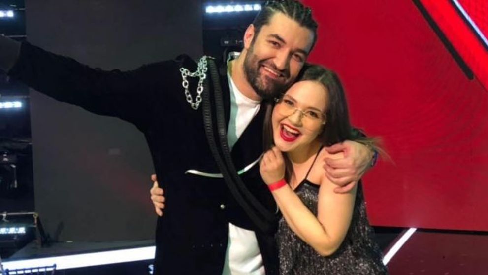 Alina Dincă, vocal coach în echipa lui Smiley la Vocea României, a lansat un cover după piesa 