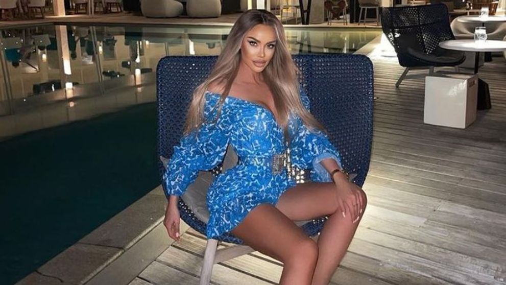Bianca Drăgușanu, sexy pe plajele din Maldive. Cum s-a fotografiat vedeta