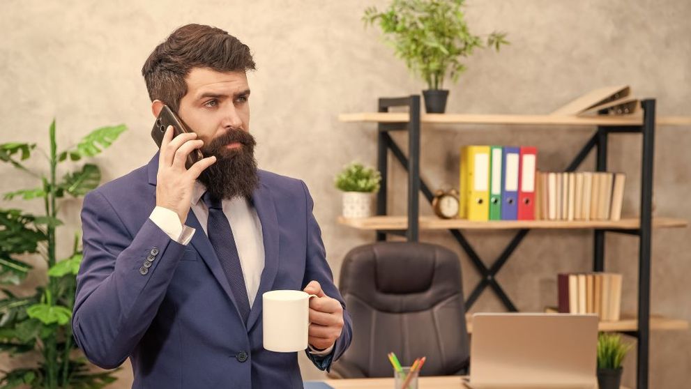 În ce constă Metoda „Mesaj de la șef”? Specialiştii DNSC explică la ce să fim atenți