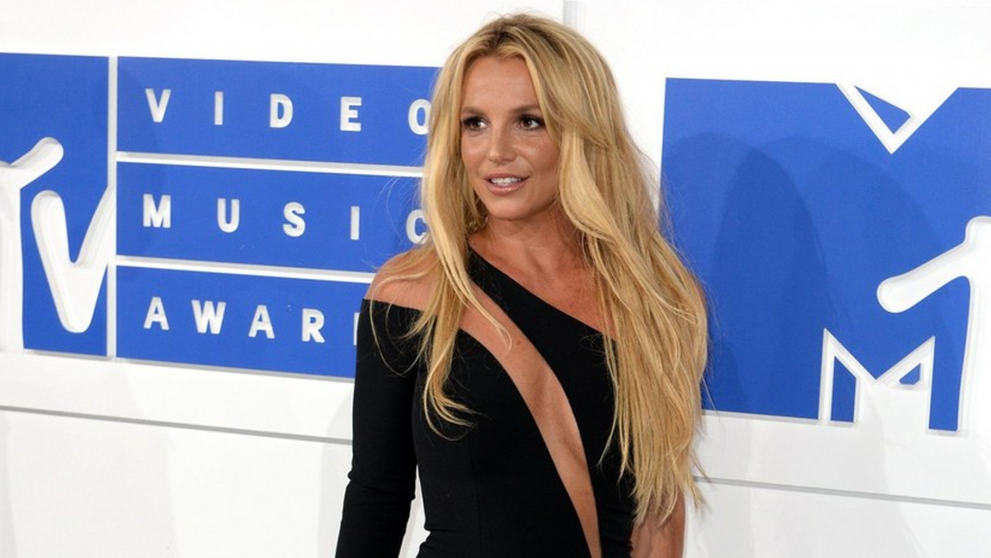 VIDEO Britney Spears a lansat Hold Me Closer, prima piesă din ultimii 6 ani
