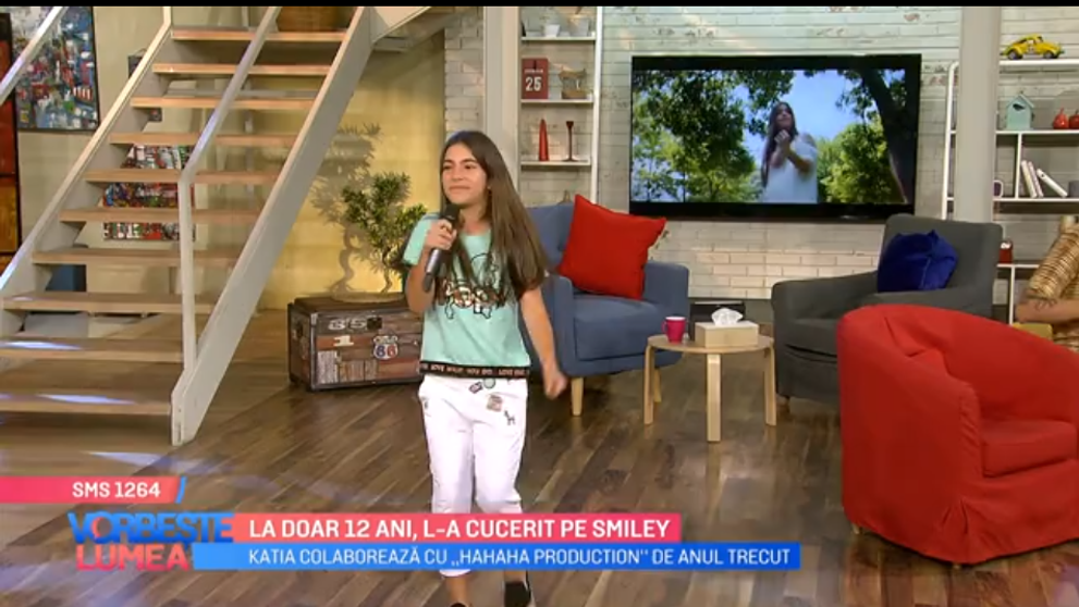 La 12 ani, are o voce de aur. Cine este Katia, fata minune care l-a cucerit pe Smiley cu vocea sa
